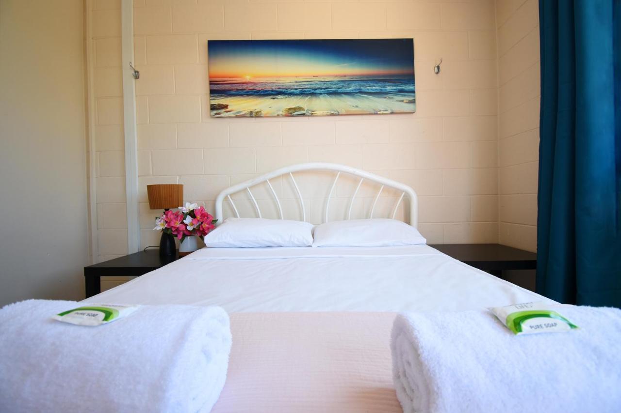 Caloundra Backpackers Hostel Eksteriør bilde